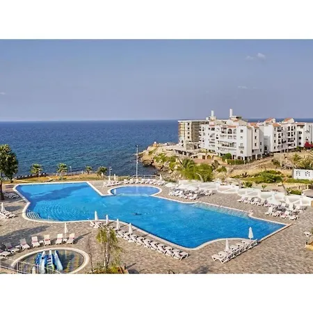 Kyrenia Jasmine Court Hotel