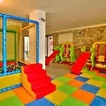 Kyrenia Jasmine Court Otel