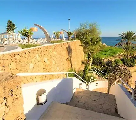 Hotell Kyrenia Jasmine Court