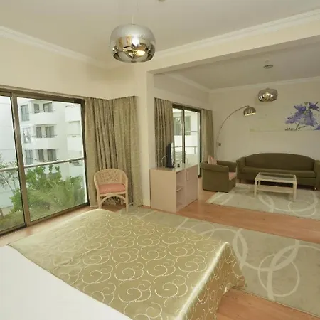 Jasmine Court & In Kyrenia Agios Nikolaos (Famagusta)