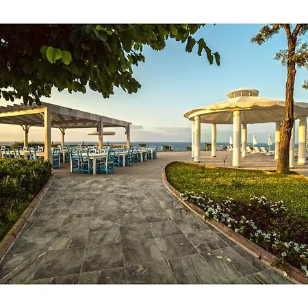 Jasmine Court & In Kyrenia Otel Agios Nikolaos (Famagusta)