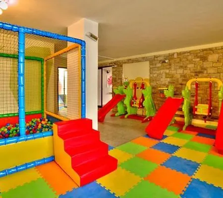 Kyrenia Jasmine Court Hotell