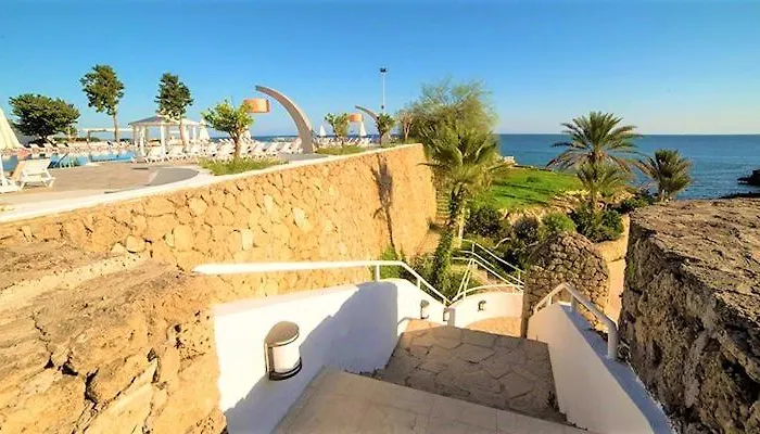 Otel Kyrenia Jasmine Court