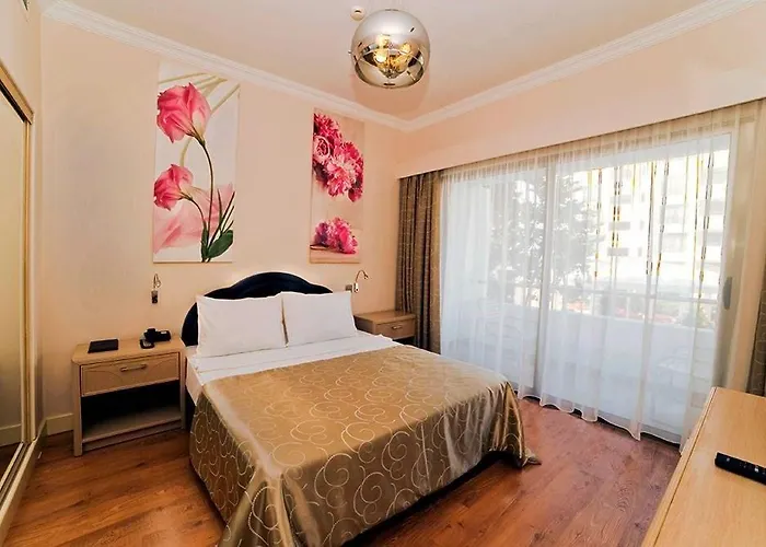 Szálloda Kyrenia Jasmine Court 4*