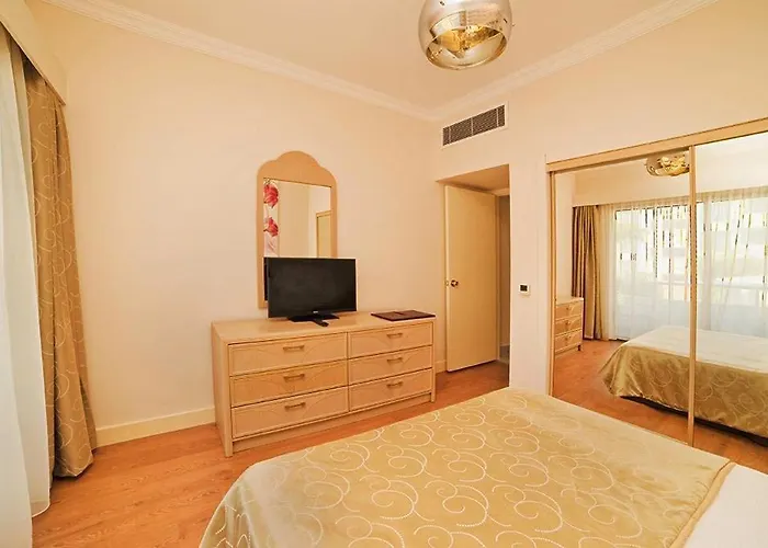 Kyrenia Jasmine Court 4*
