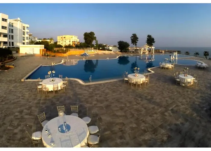 Otel Kyrenia Jasmine Court